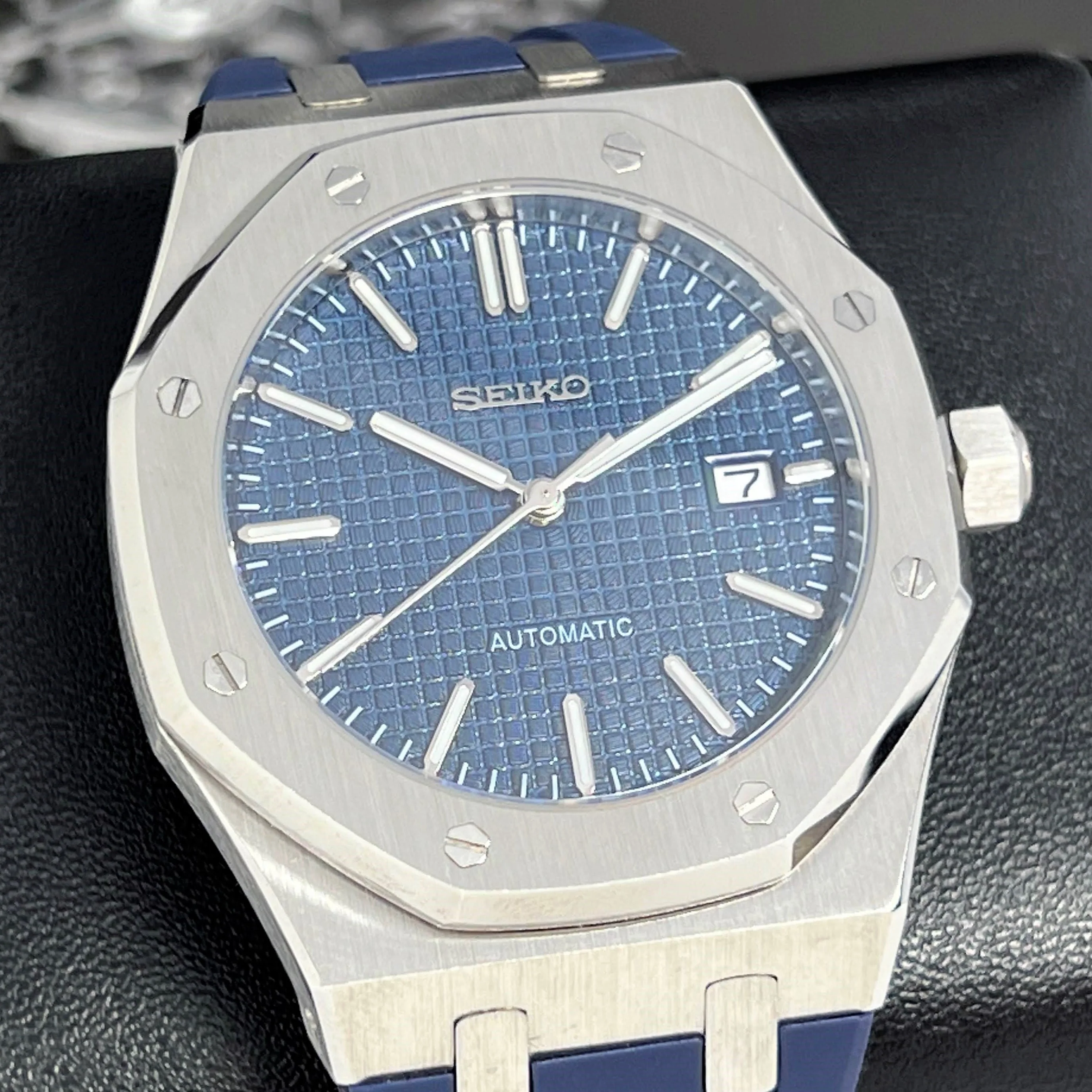 Blue Seikoak Rubber - Image 3