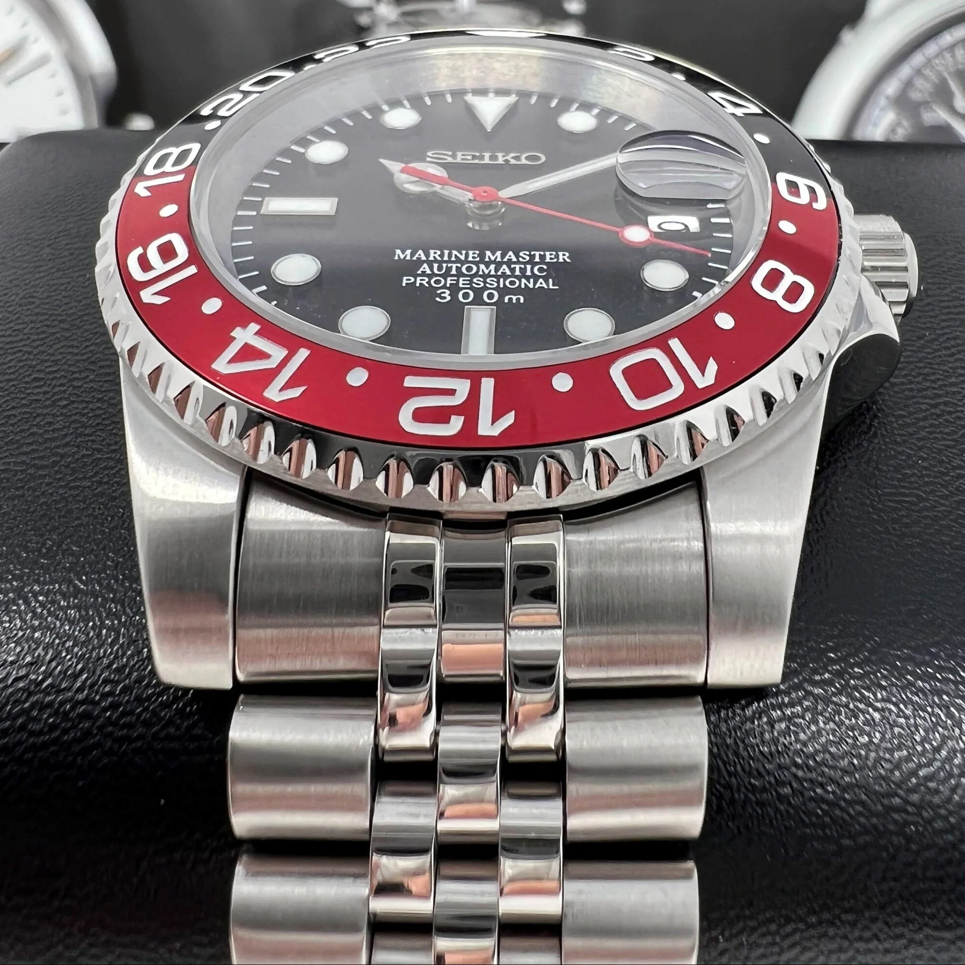 Coke GMT - Image 4