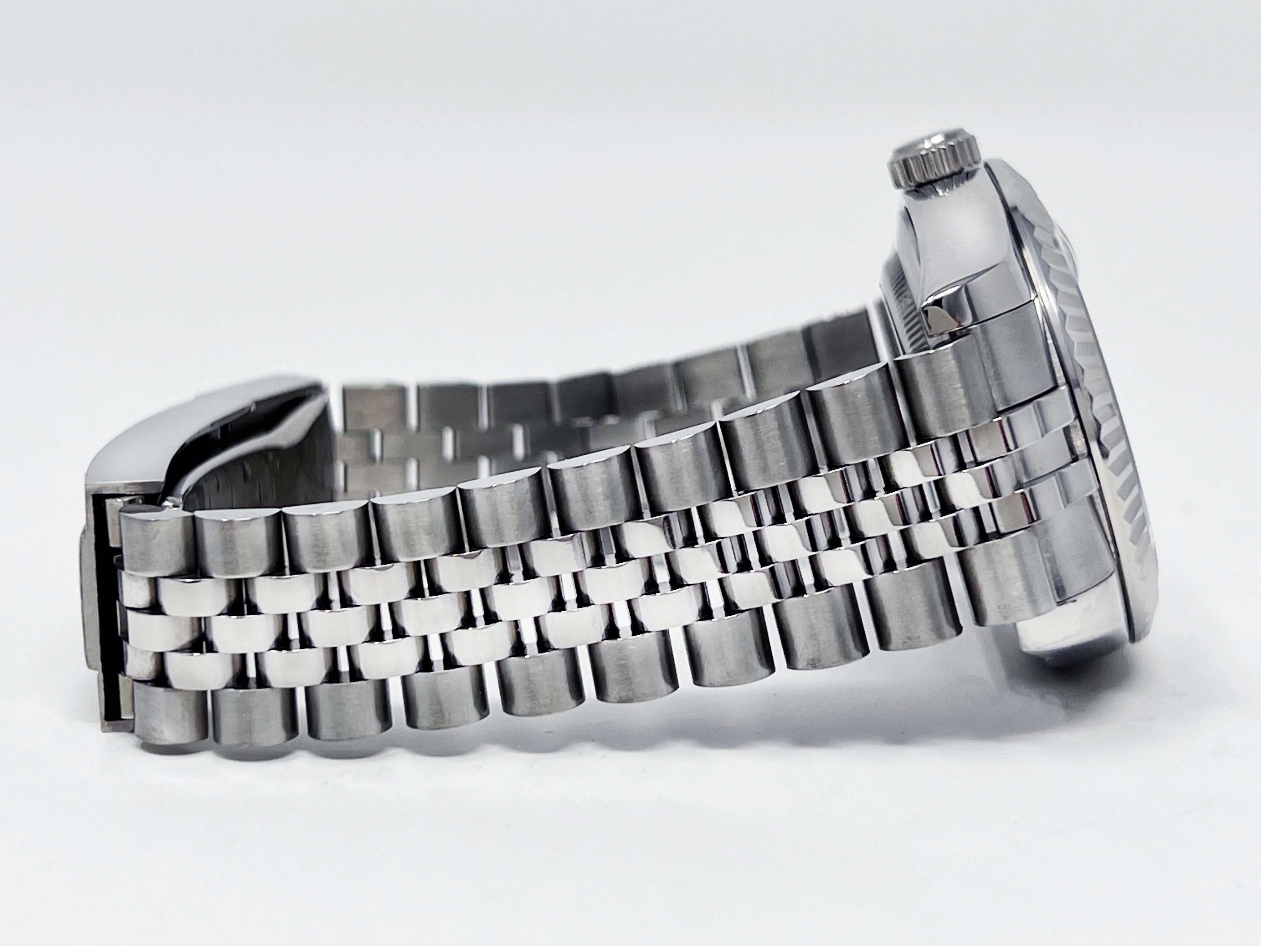 Silver DJ - Image 5