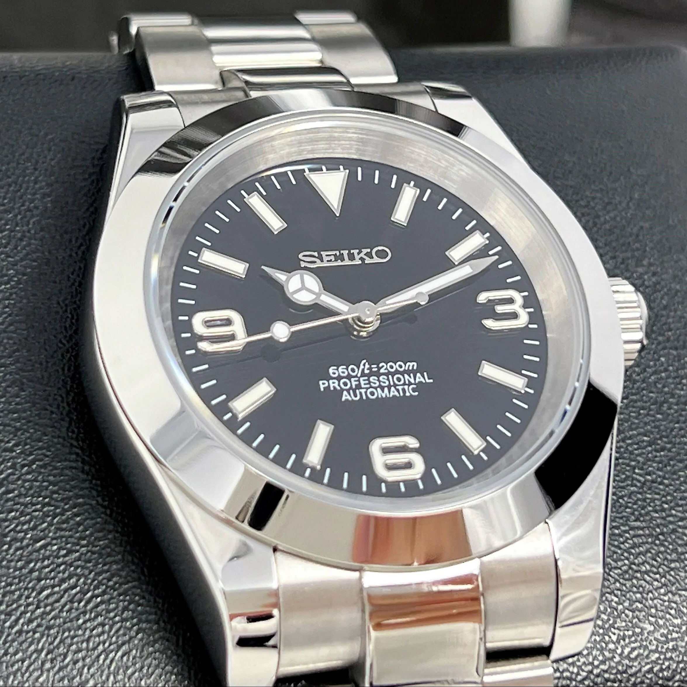Luxury Black Exp - Image 8