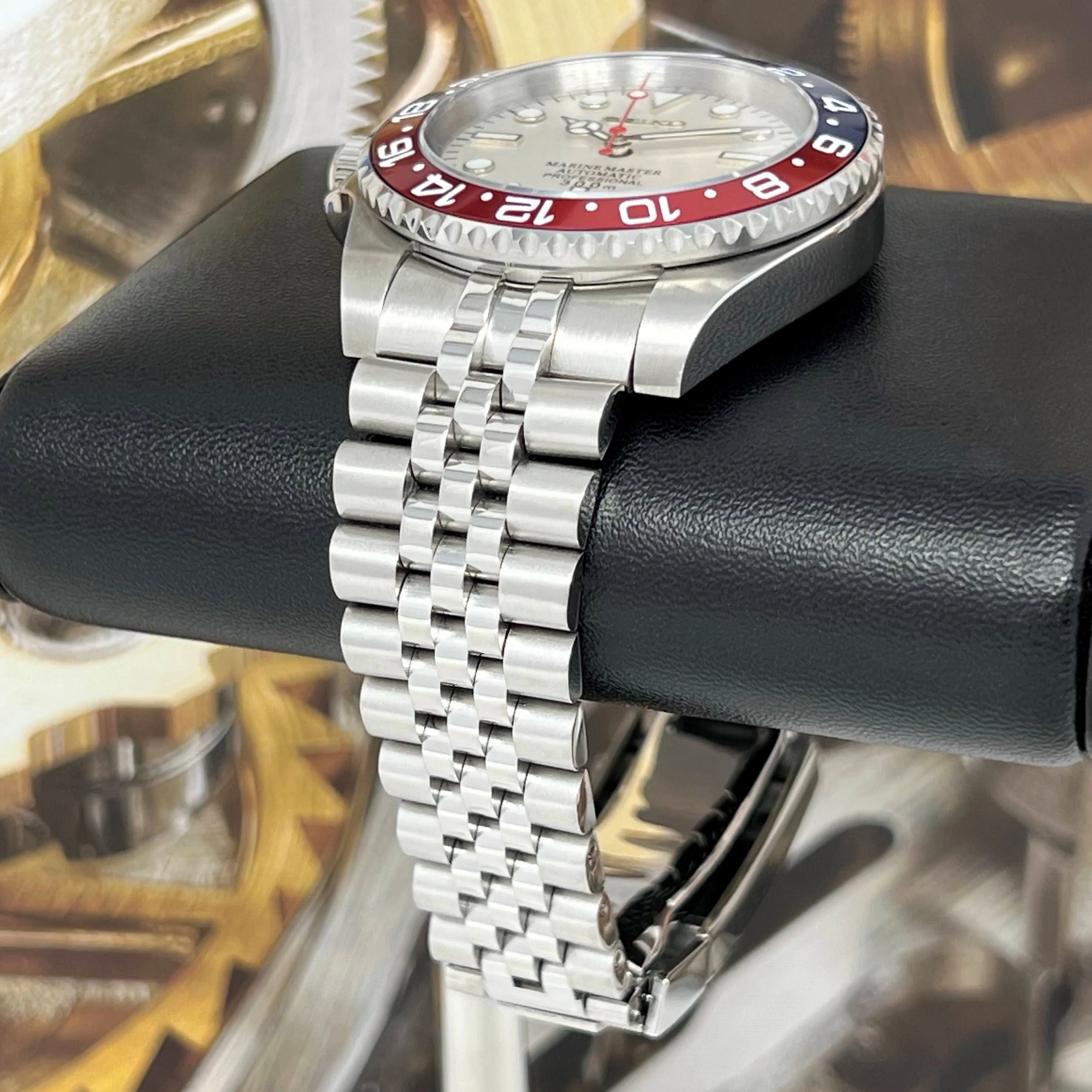 Polar White GMT Lefty - Image 5