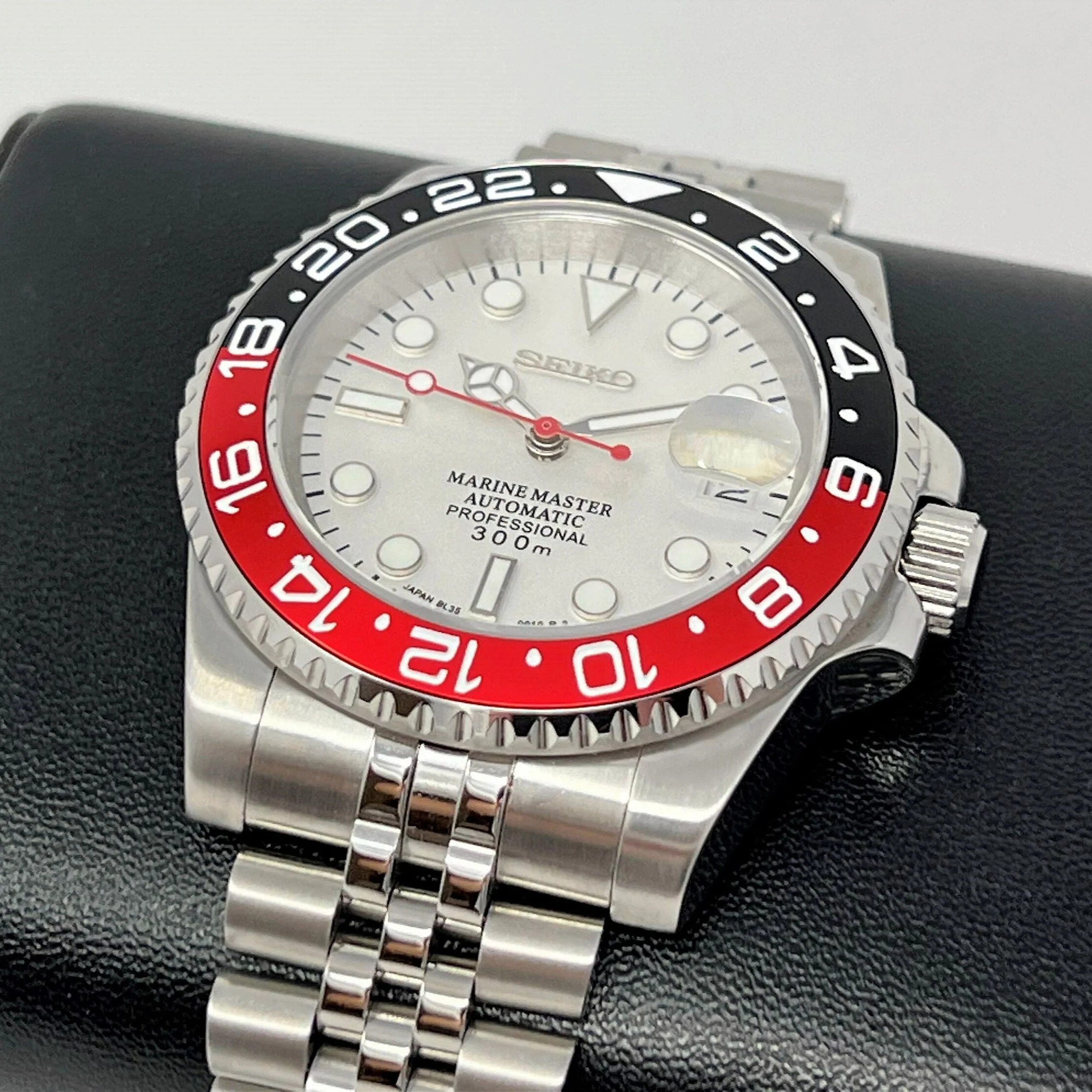Polar White Coke GMT - Image 3