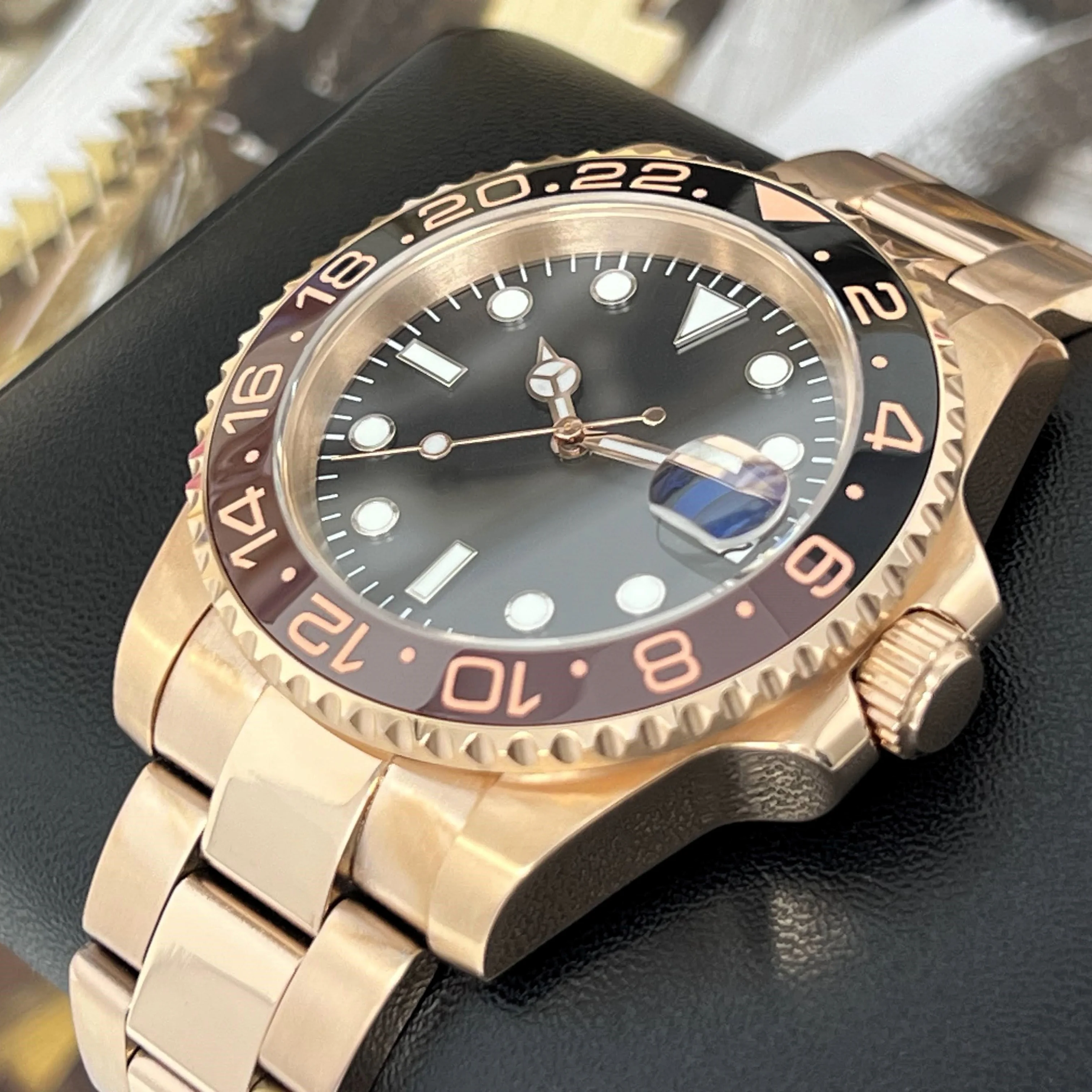 Rootbeer GMT Clean - Image 3