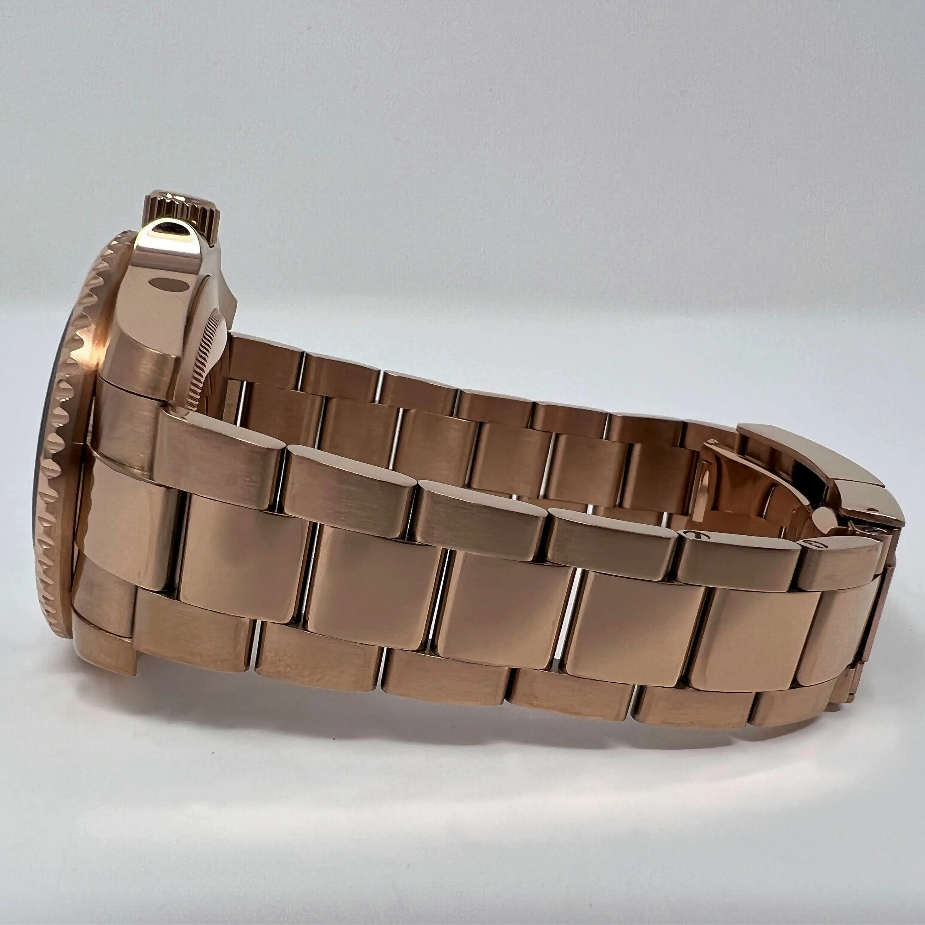 Rootbeer GMT Clean - Image 5