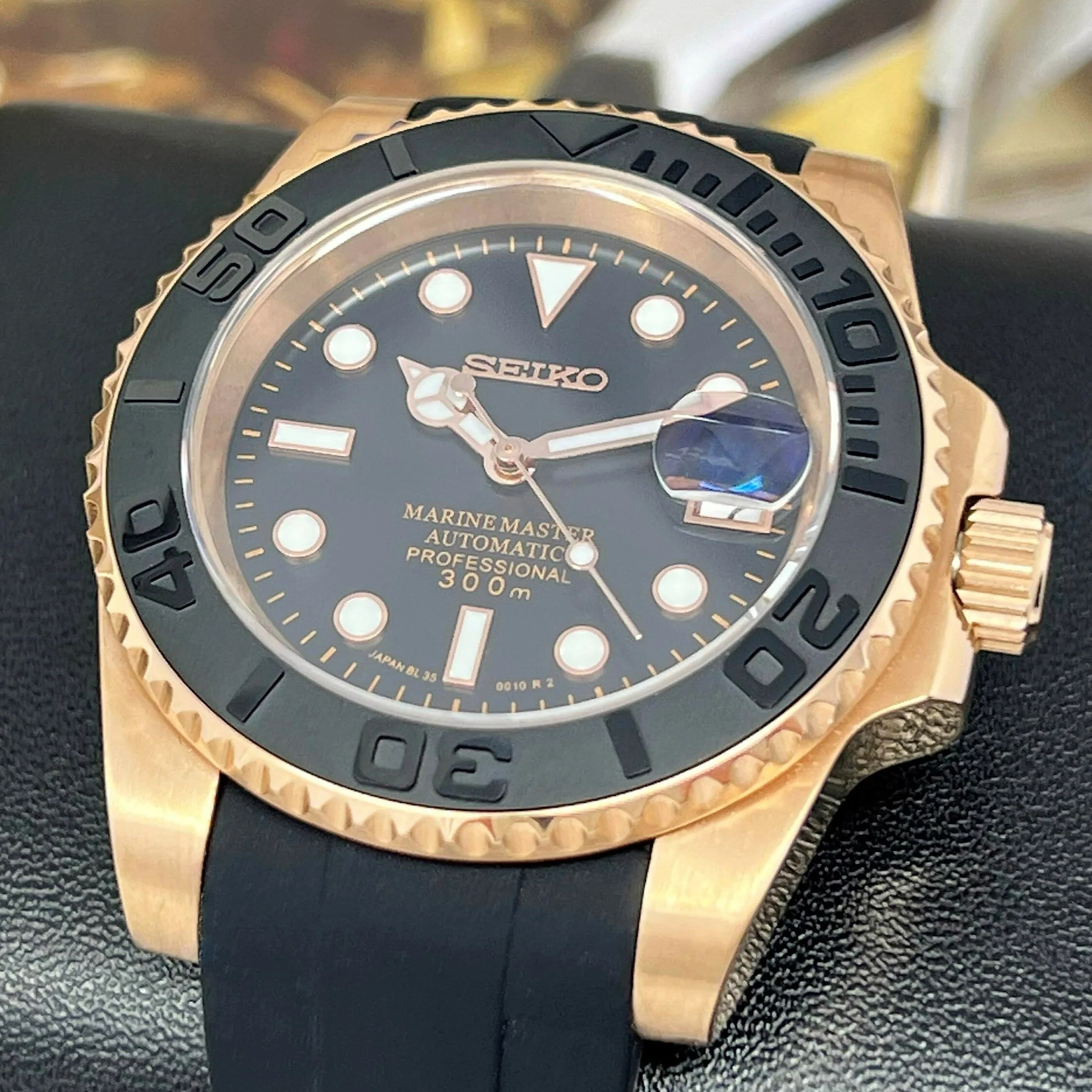 Rose Gold Yacht - Image 4