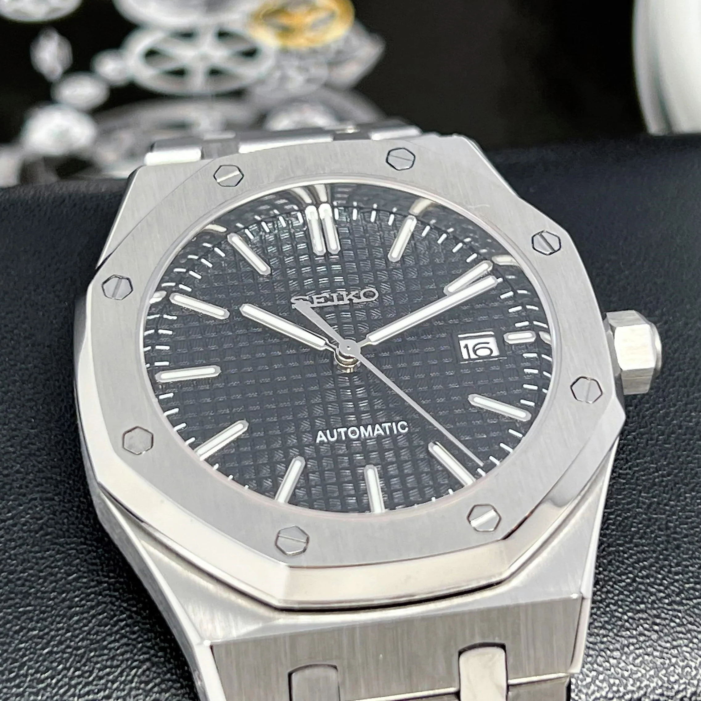 Seikoak Luxury Black - Image 3