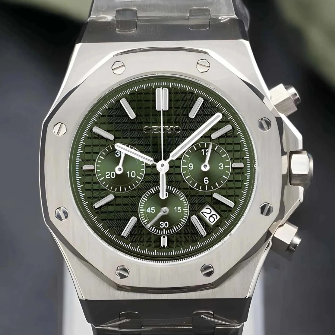 Seikoak Olive Green Chronograph - Image 2