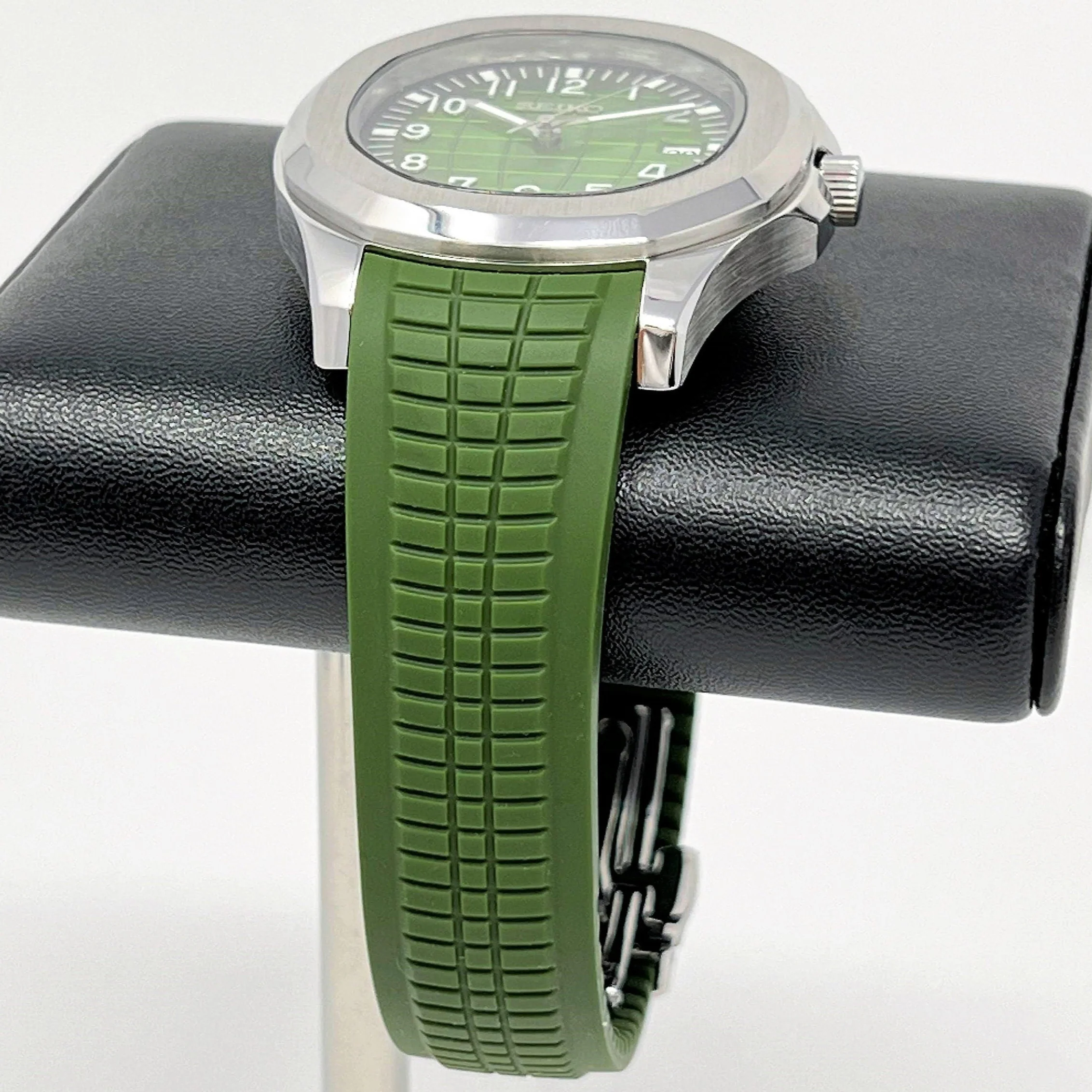 Seikonaut Green on Rubber - Image 3