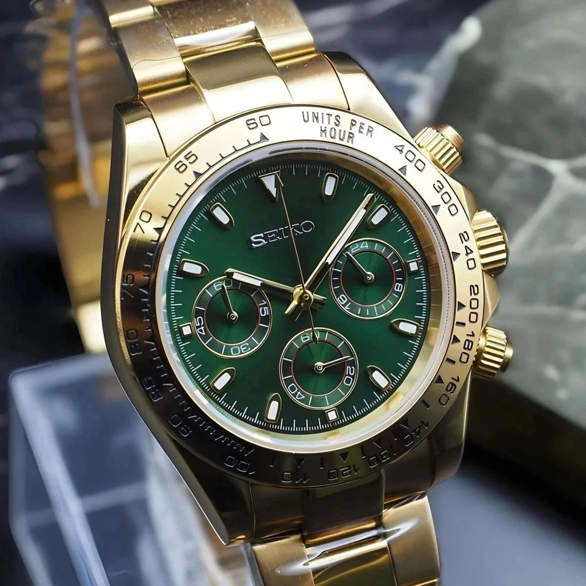 Seiktona Gold Emerald Green Chronograph - Image 3